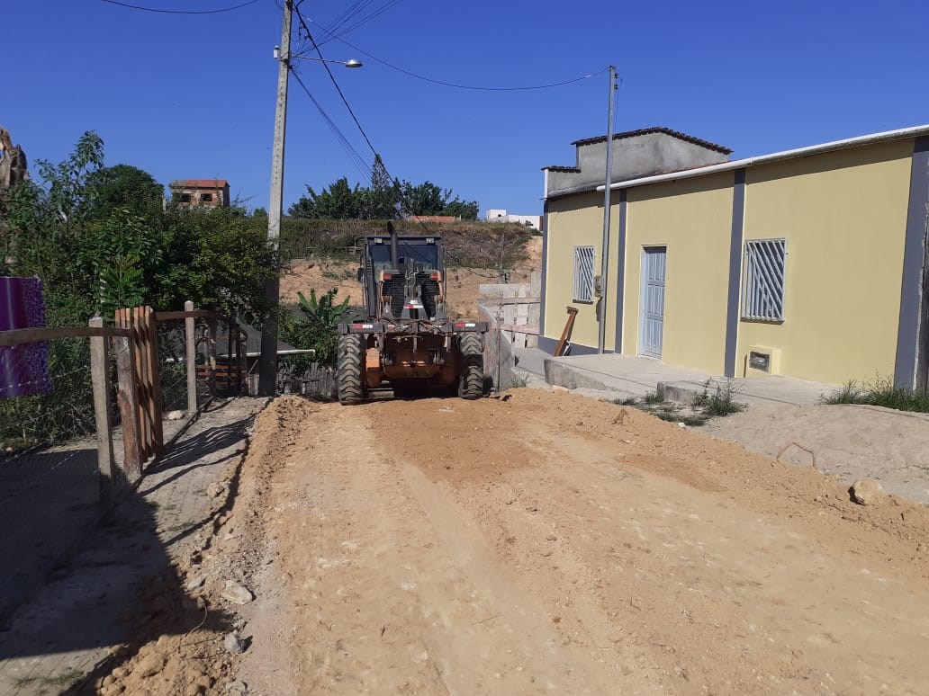 Camacã: Comunidade do Bairro da Portelinha II recebe serviço de Esgotamento Sanitário